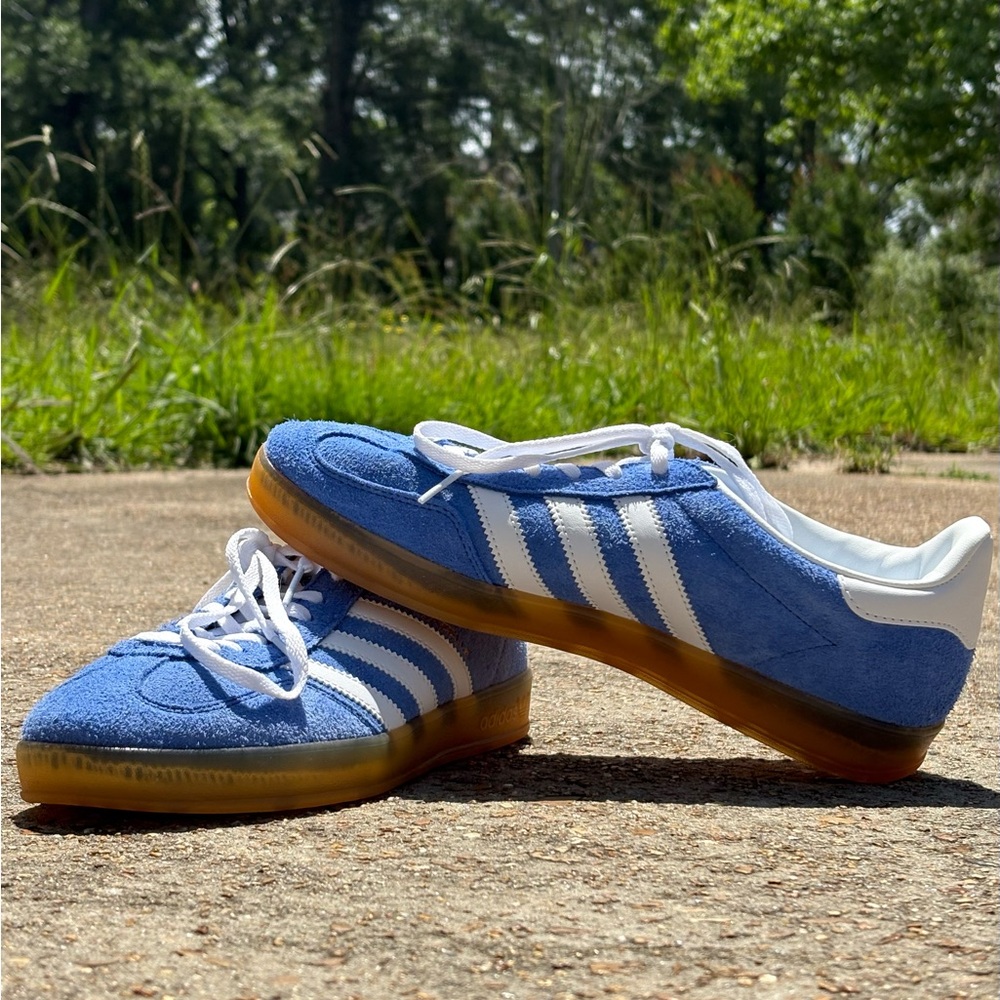 NWOT Addidas Gazelle Never Worn